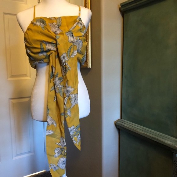 Crop top - Picture 2 of 7